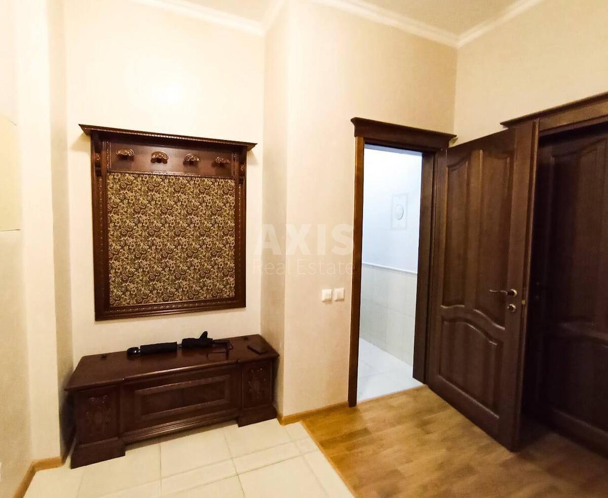 3k apartment vul. Jevgena Konoval'cja 44А5