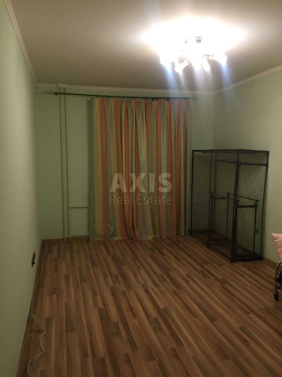 3k apartment vul. Mykil's'ko-Slobids'ka 4В4