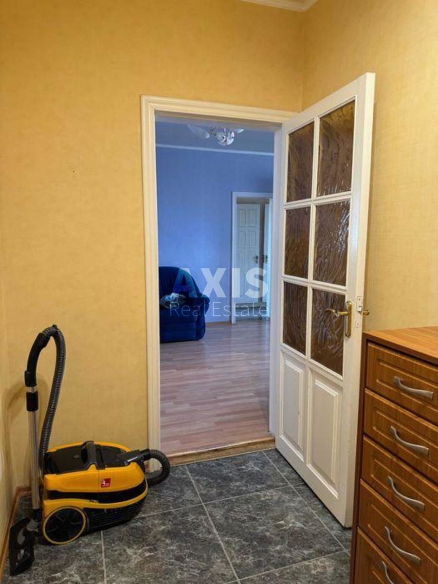3k apartment vul. Bal'zaka Onore de 551