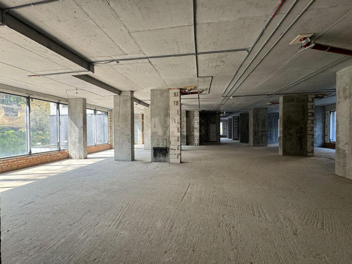 Office vul. Stusa Vasylja 35, 942m24