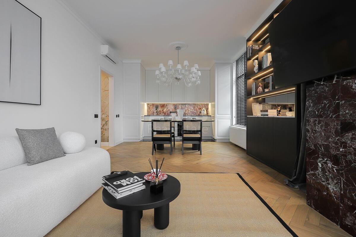 3k apartment vul. Dragomyrova Myhajla 19Б6