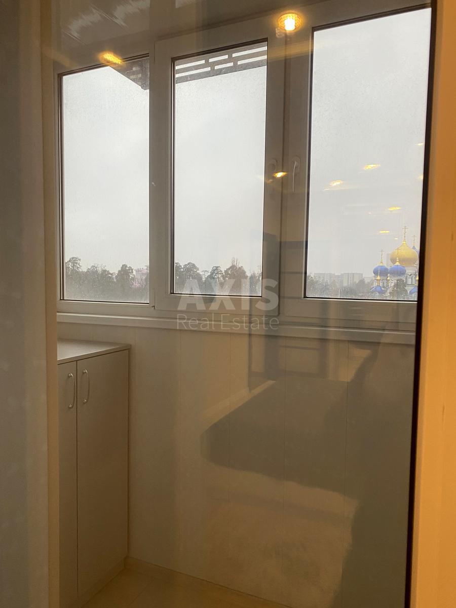 2k apartment pr-t Berestejskij 1096319410