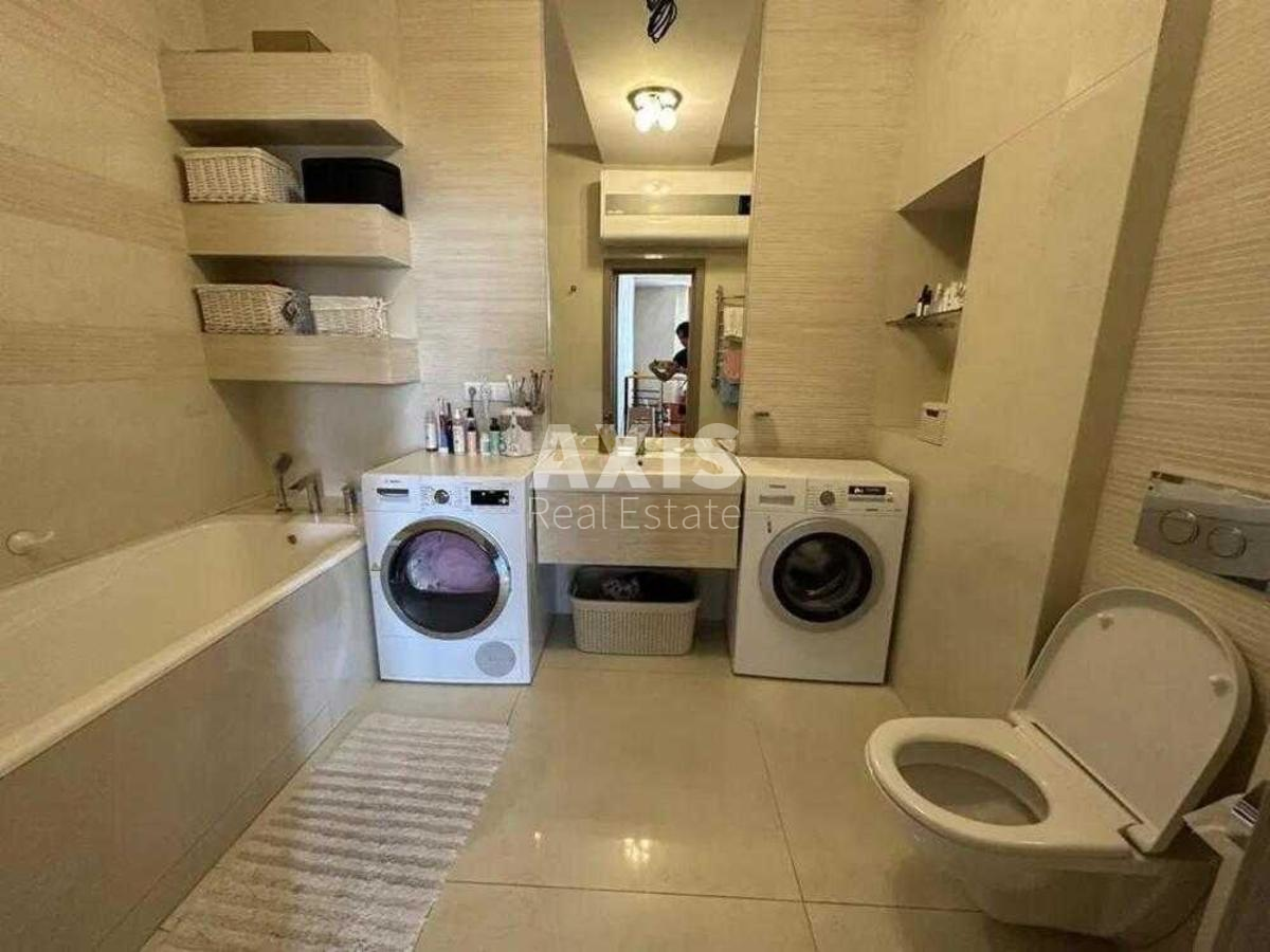 3k apartment vul. Barbjusa Anri 37/16