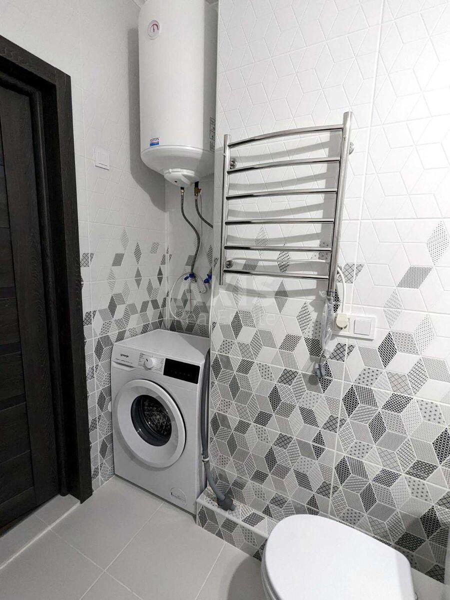 1k apartment pr-t Peremogy 67596875