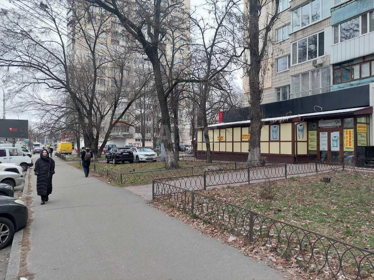 Объект торговли бул. Чоколовский 20, 175м23