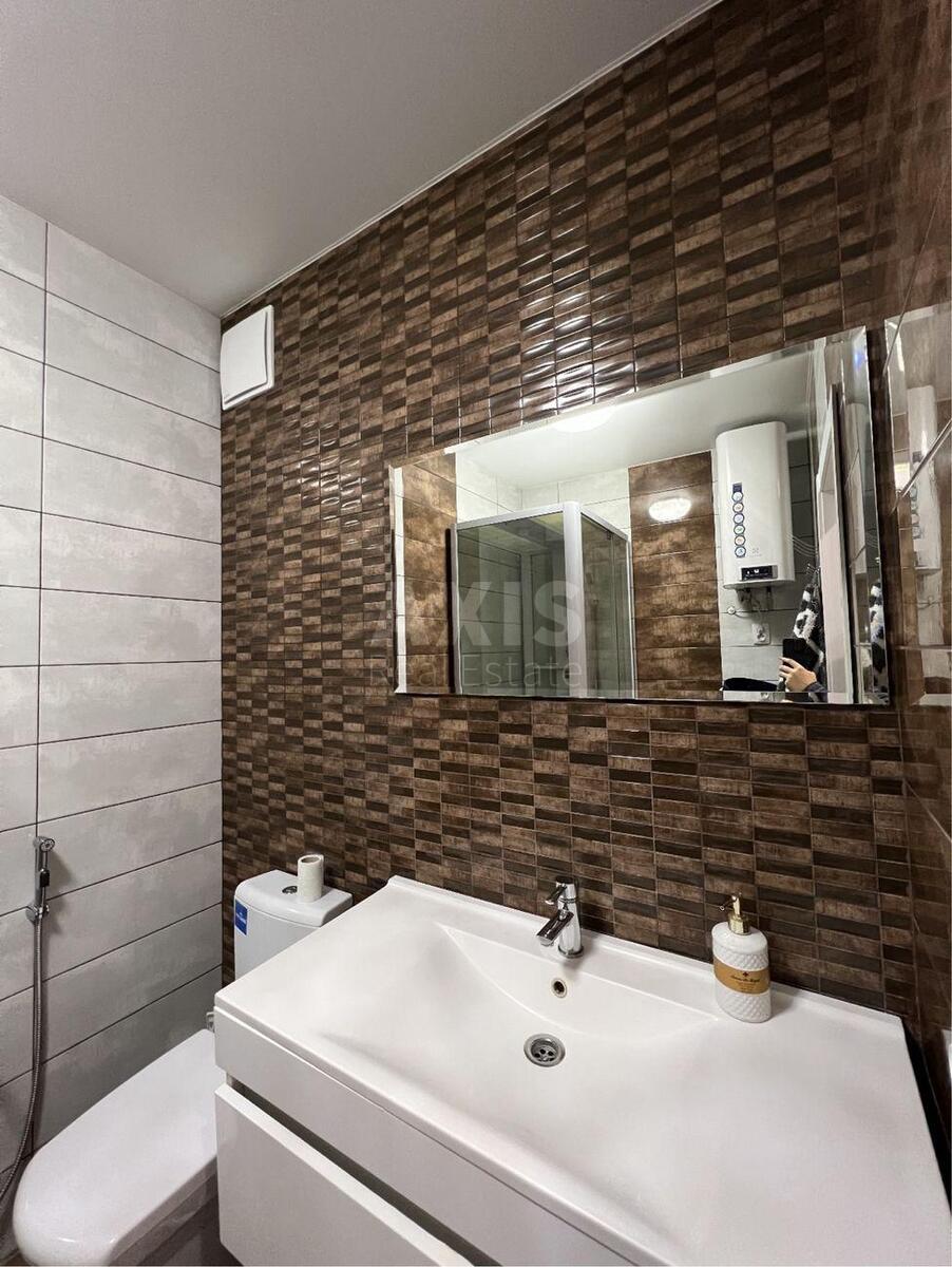 1k apartment vul. Zarichna 3А597984