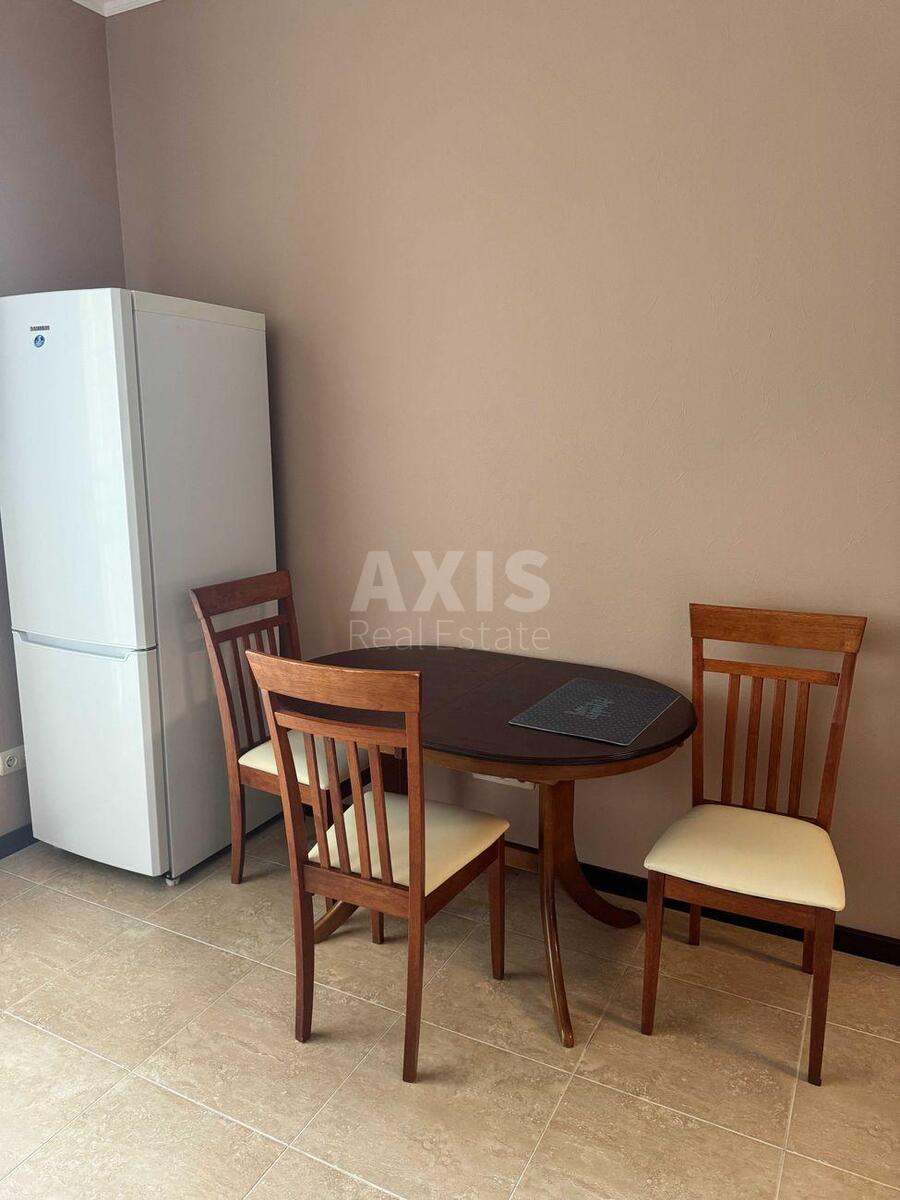 3k apartment vul. Antonovycha 726065010