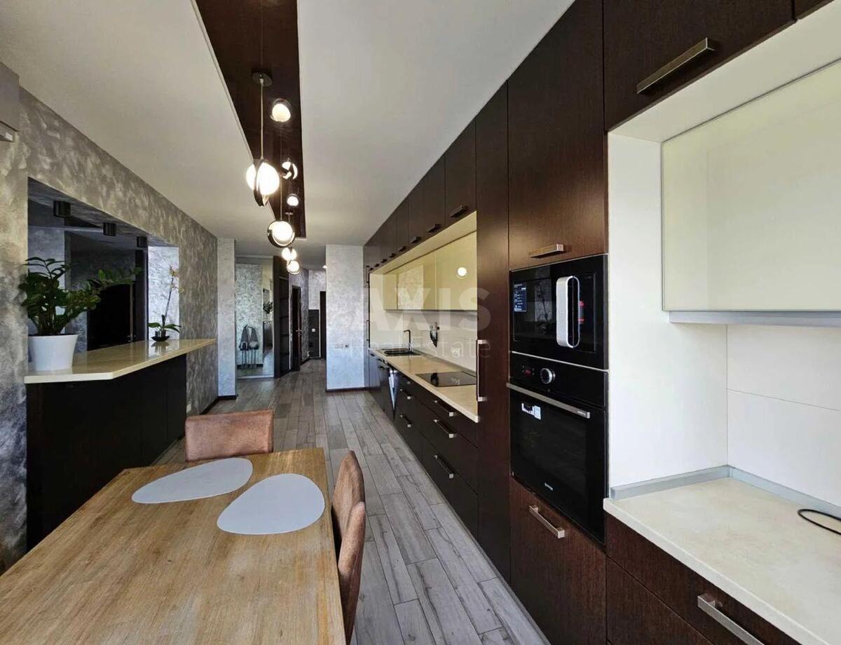 3k apartment vul. Zarichna 1