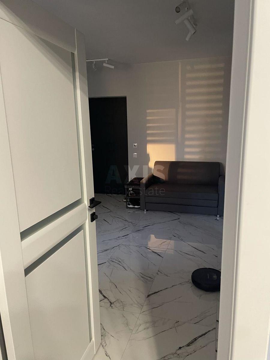2k apartment vul. Kadets'kyj gaj 102