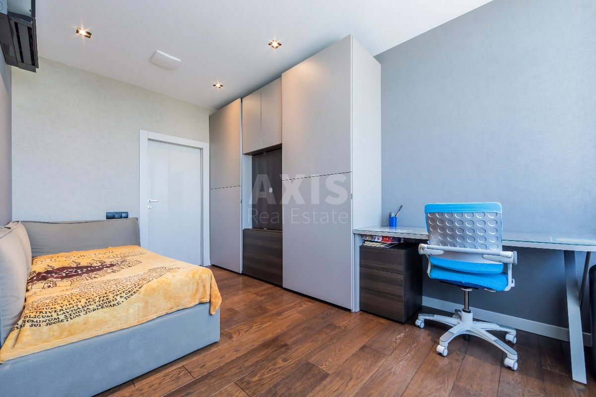 3k apartment vul. Glybochyc'ka 32Б6106011