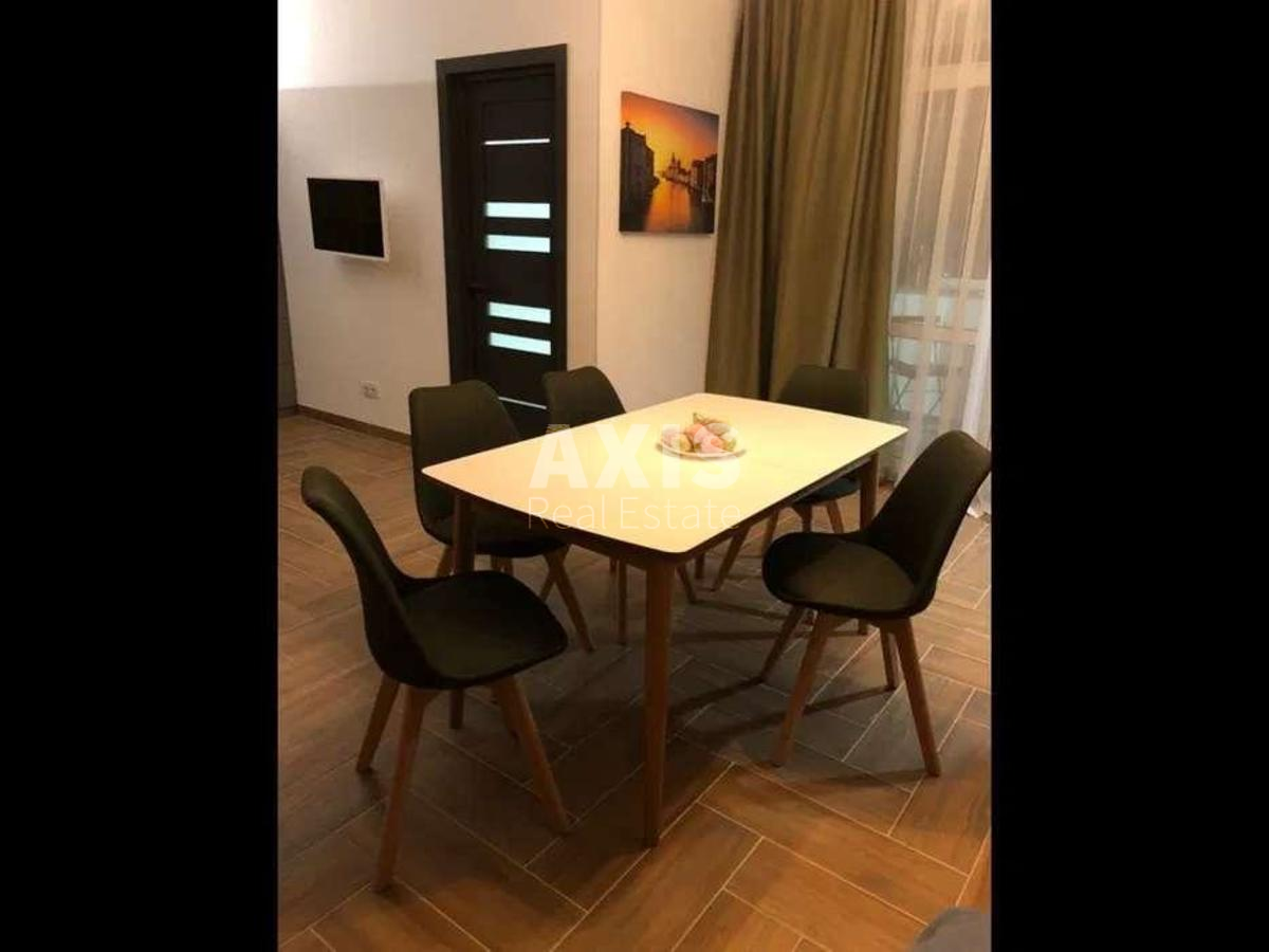 1k apartment vul. Sverstjuka Jevgena 4239792