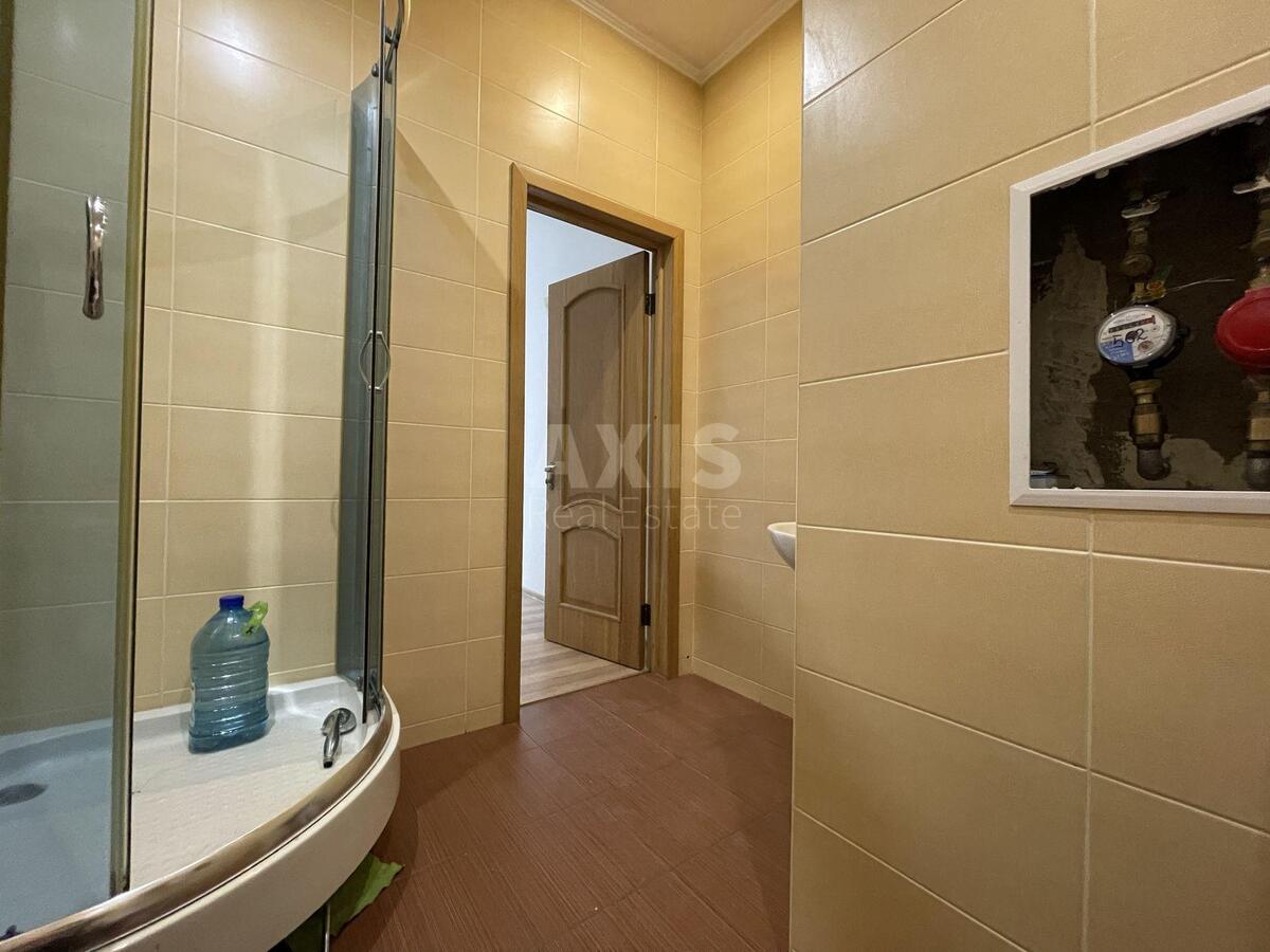 Office vul. Chavdar Jelyzavety 3, 70m25