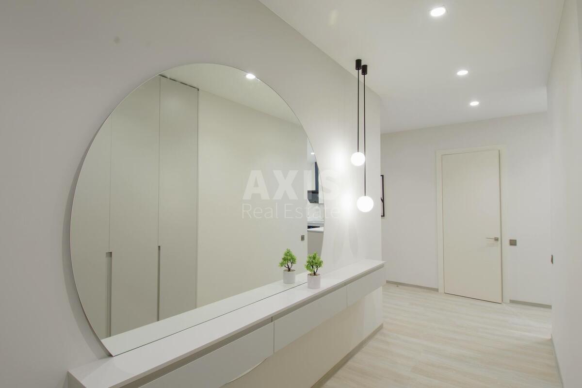 3k apartment vul. Antonovycha 118/9594060