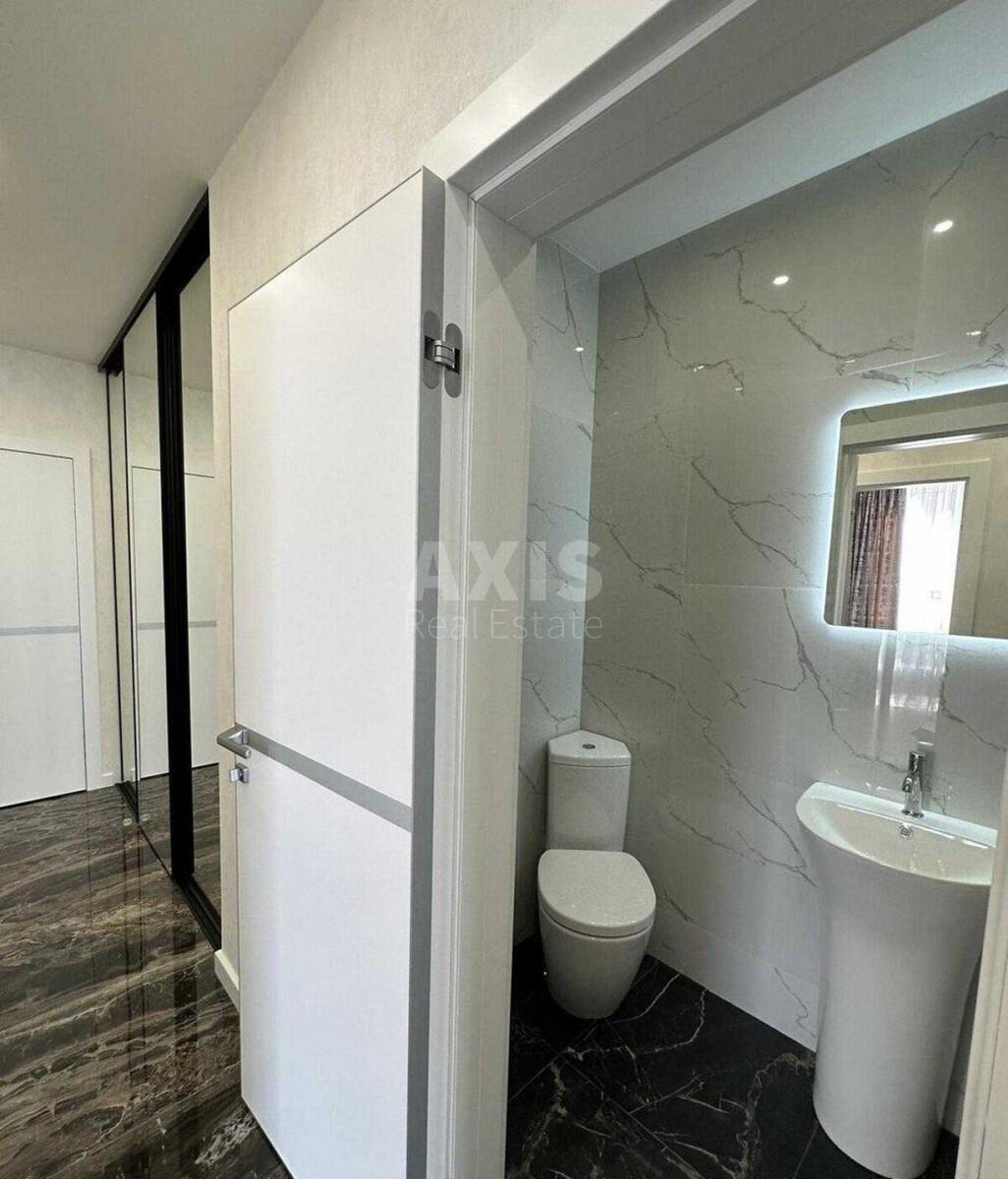 4k apartment nab. Dniprovs'ka 186286917