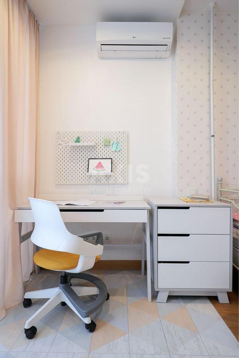 3k apartment vul. Metrologichna 109А5