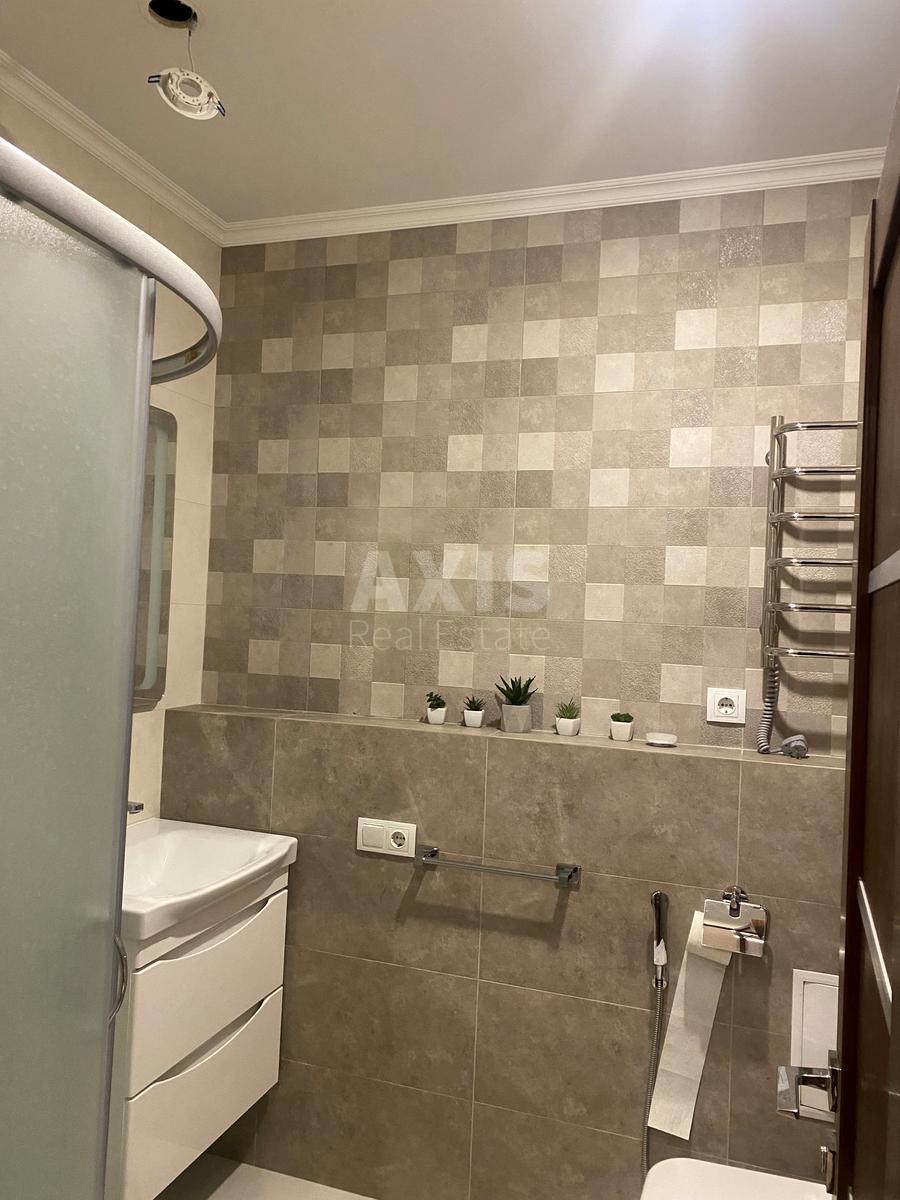 2k apartment pr-t Berestejskij 1096319411