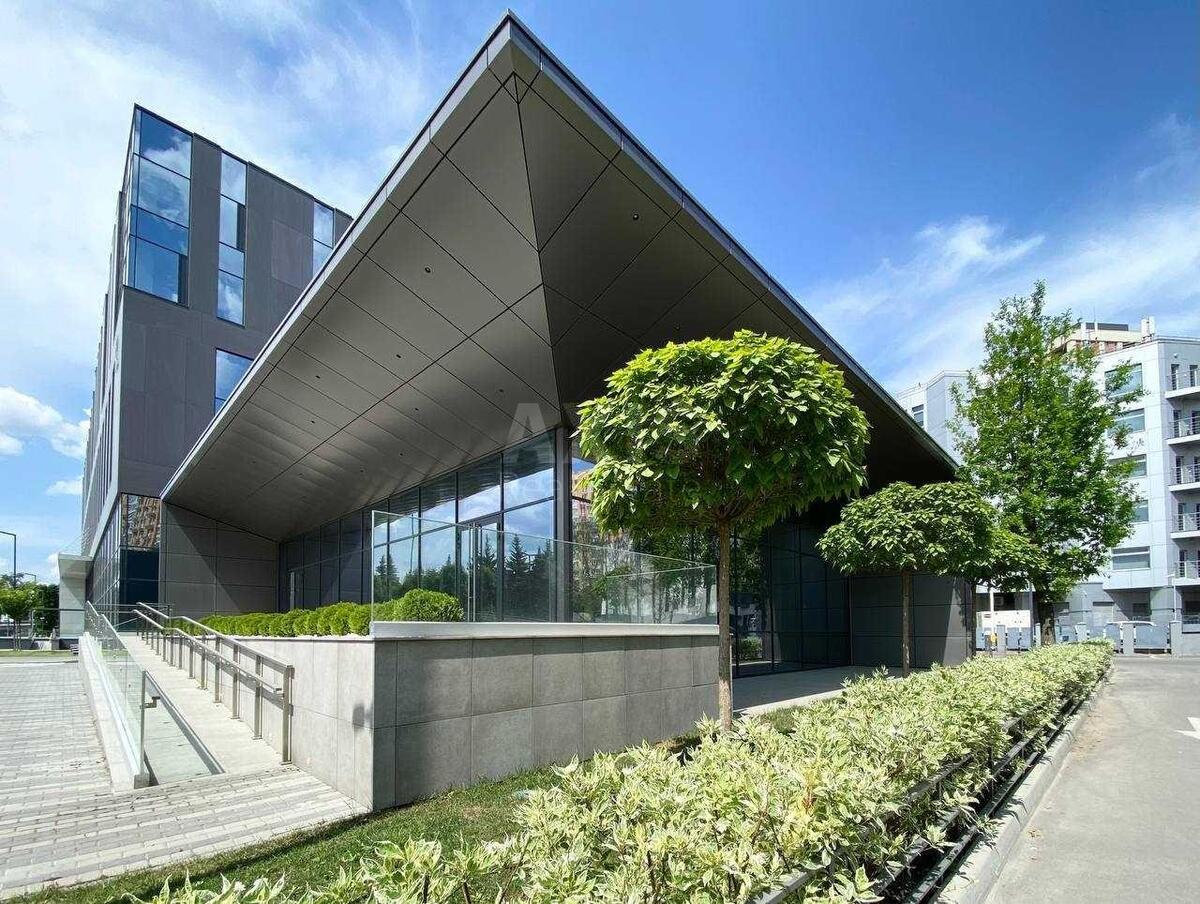 Office pr-t Peremogy 67, 554m22