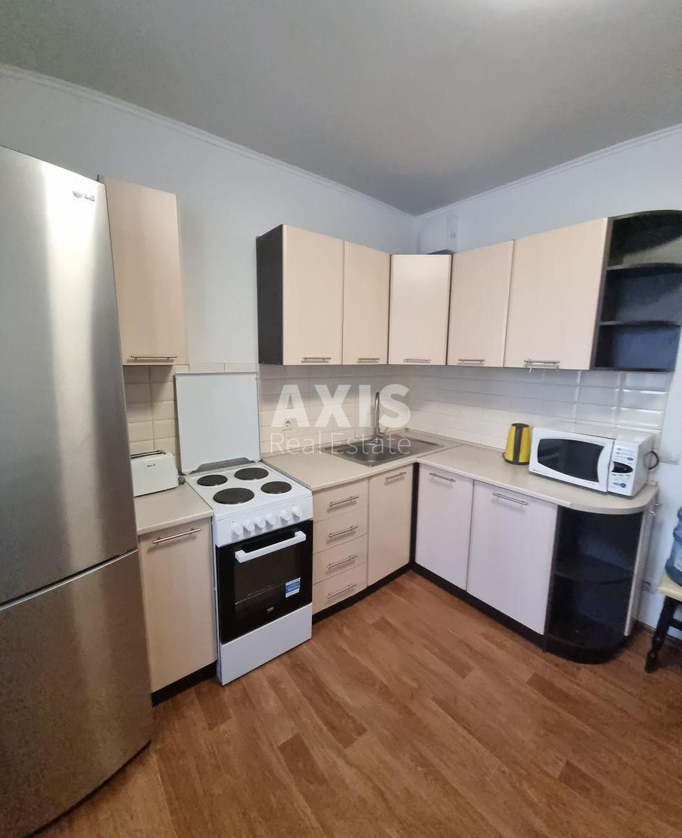 1k apartment vul. Rusovoi' Sofii' 1Б