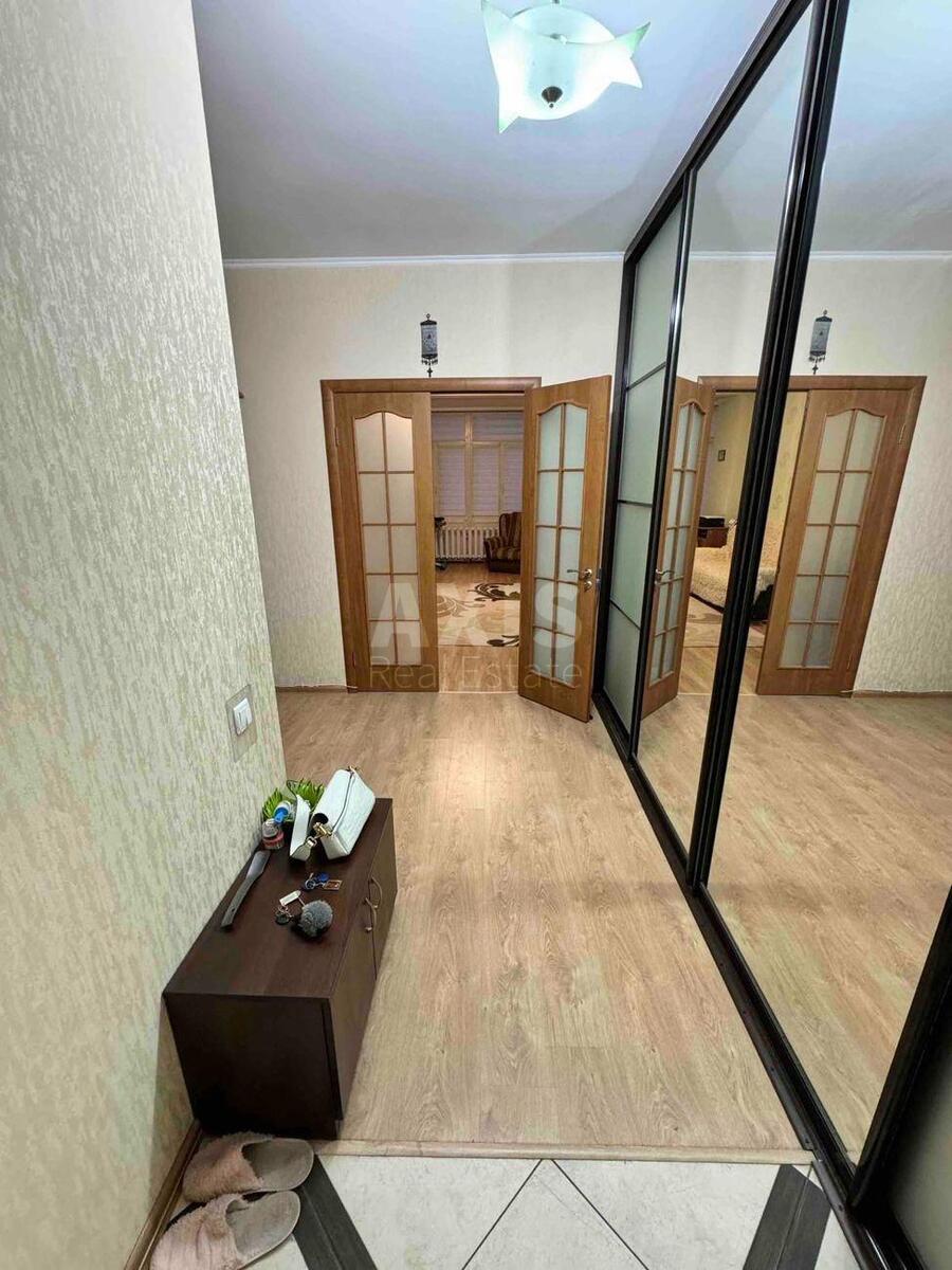 2k apartment vul. Verhovynna 917