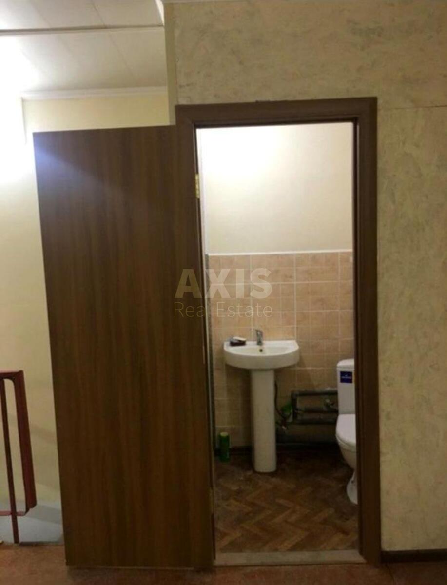 Office vul. Bereznjakivs'ka 21А, 122m2604902