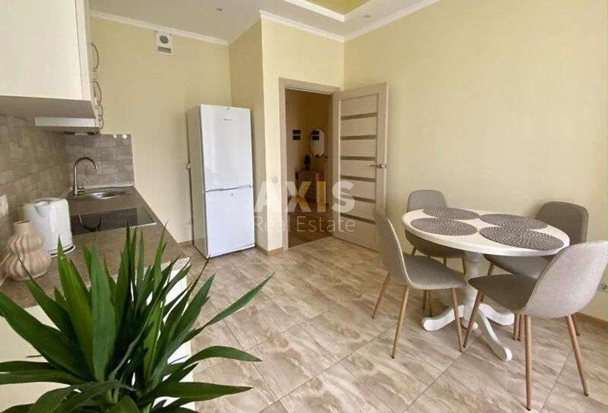 1k apartment vul. Predslavyns'ka 420