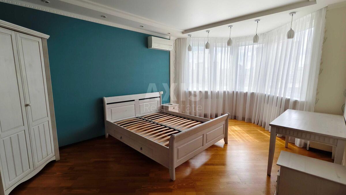 3к квартира ул. Юлии Здановской 75А1