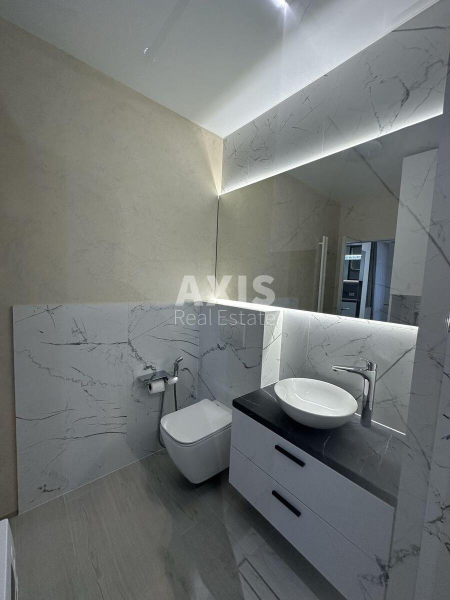 1k apartment nab. Dniprovs'ka 16494894