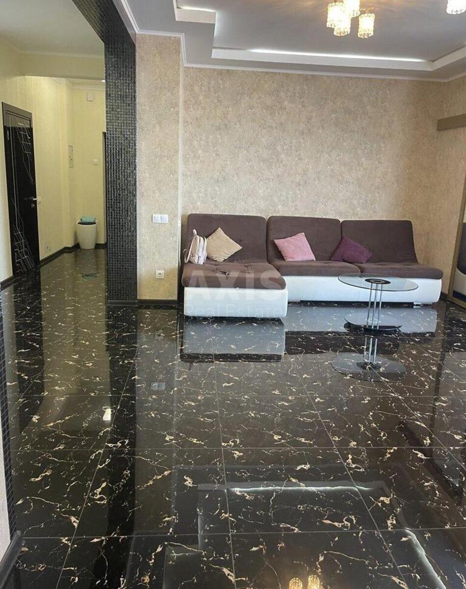 3k apartment vul. Glybochyc'ka 32В615894