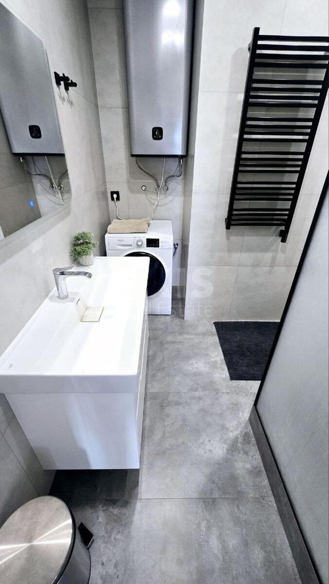 2k apartment vul. Nyzhn'okljuchova 14613548