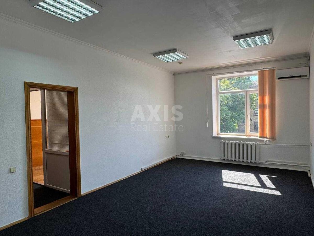 Office vul. Shevcova Ivana 5, 134m23