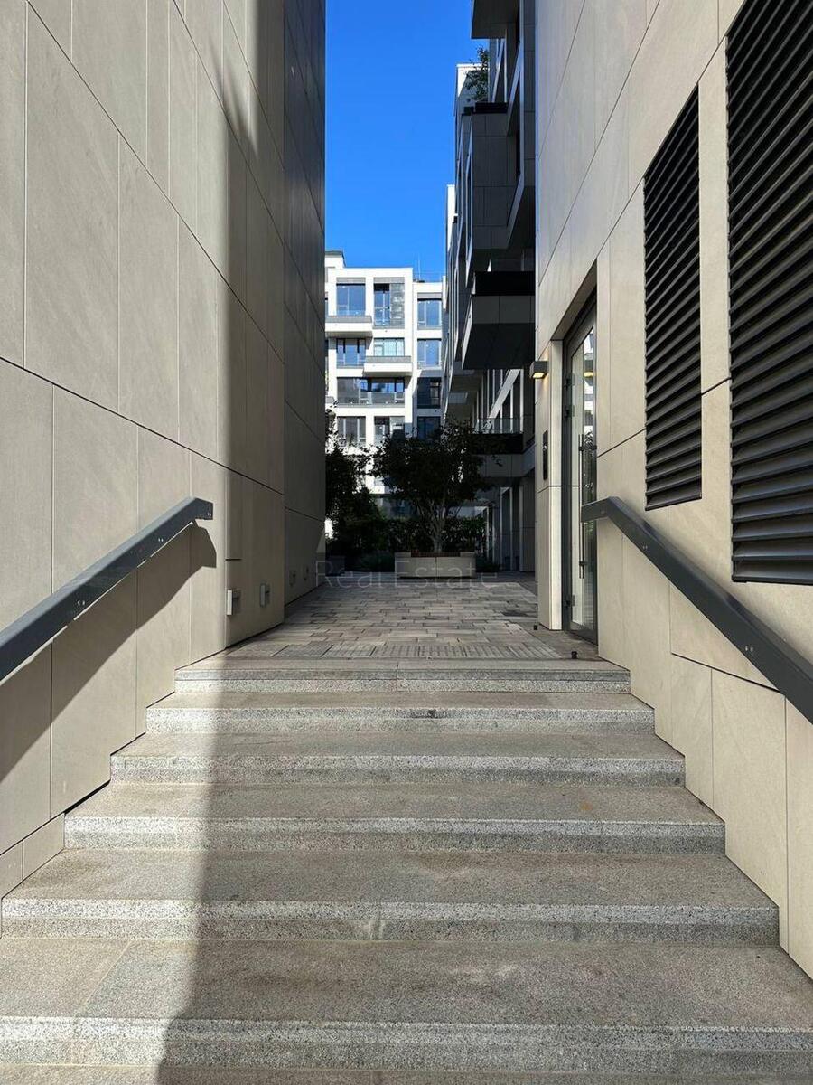 Офис ул. Хохловых Семьи 8, 13м26069116