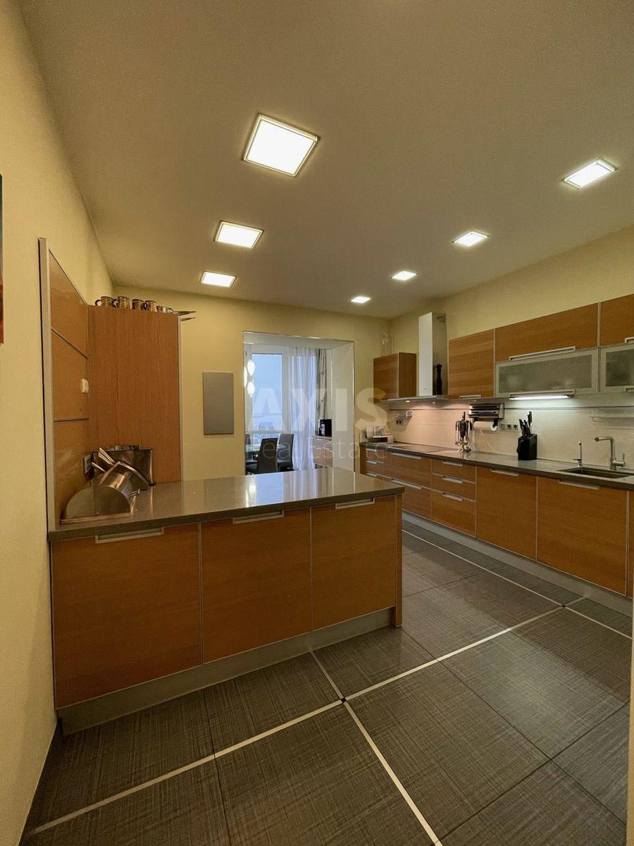 4k apartment pr-t Geroi'v Stalingrada 67
