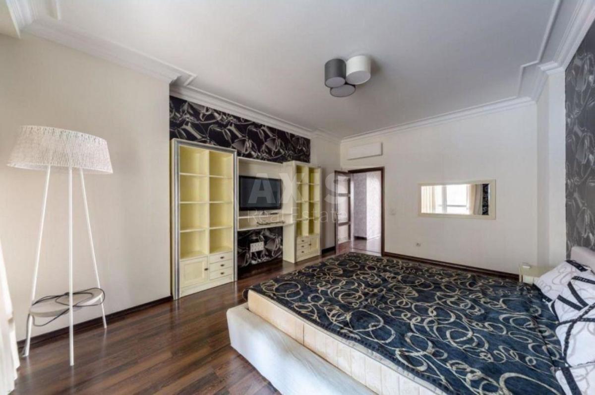 3k apartment vul. Dragomyrova Myhajla 180