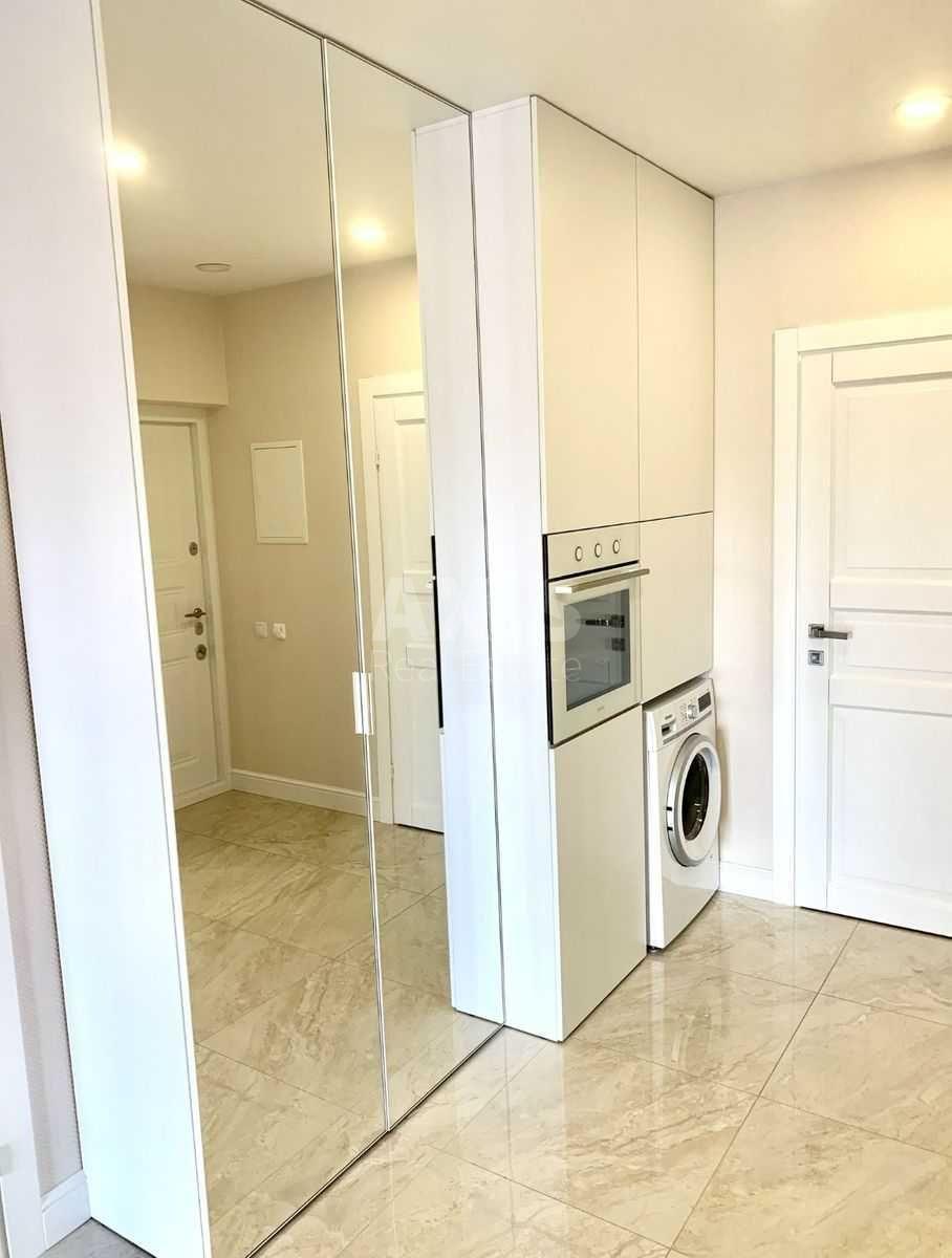 2k apartment vul. Nyzhnij Val 273