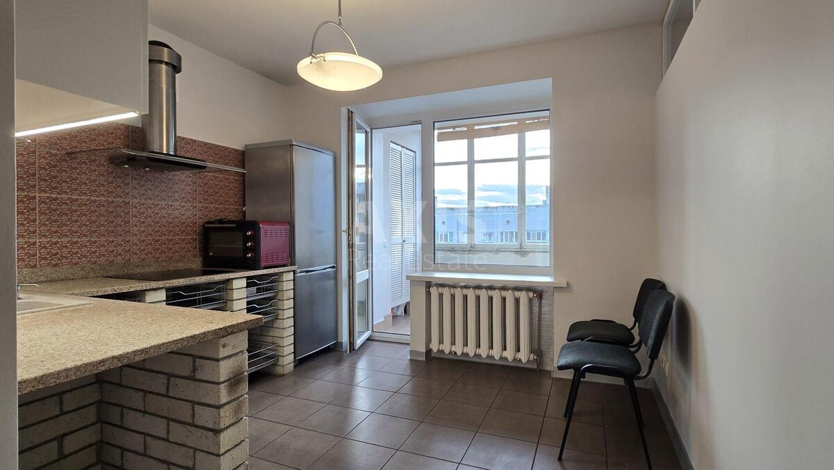 2k apartment vul. Ahmatovoi' Anny 35610672