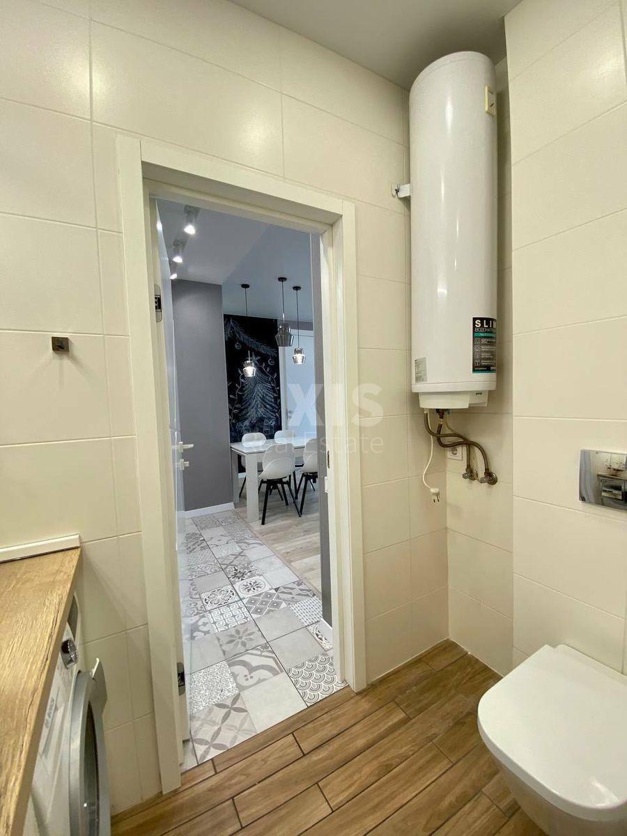 2k apartment vul. Dragomanova 2А4