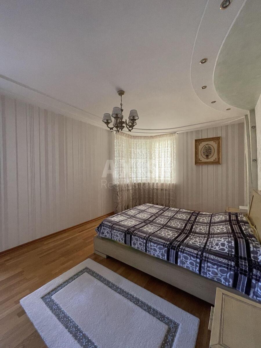 2к квартира пр-т Бажана Николая 1М605763
