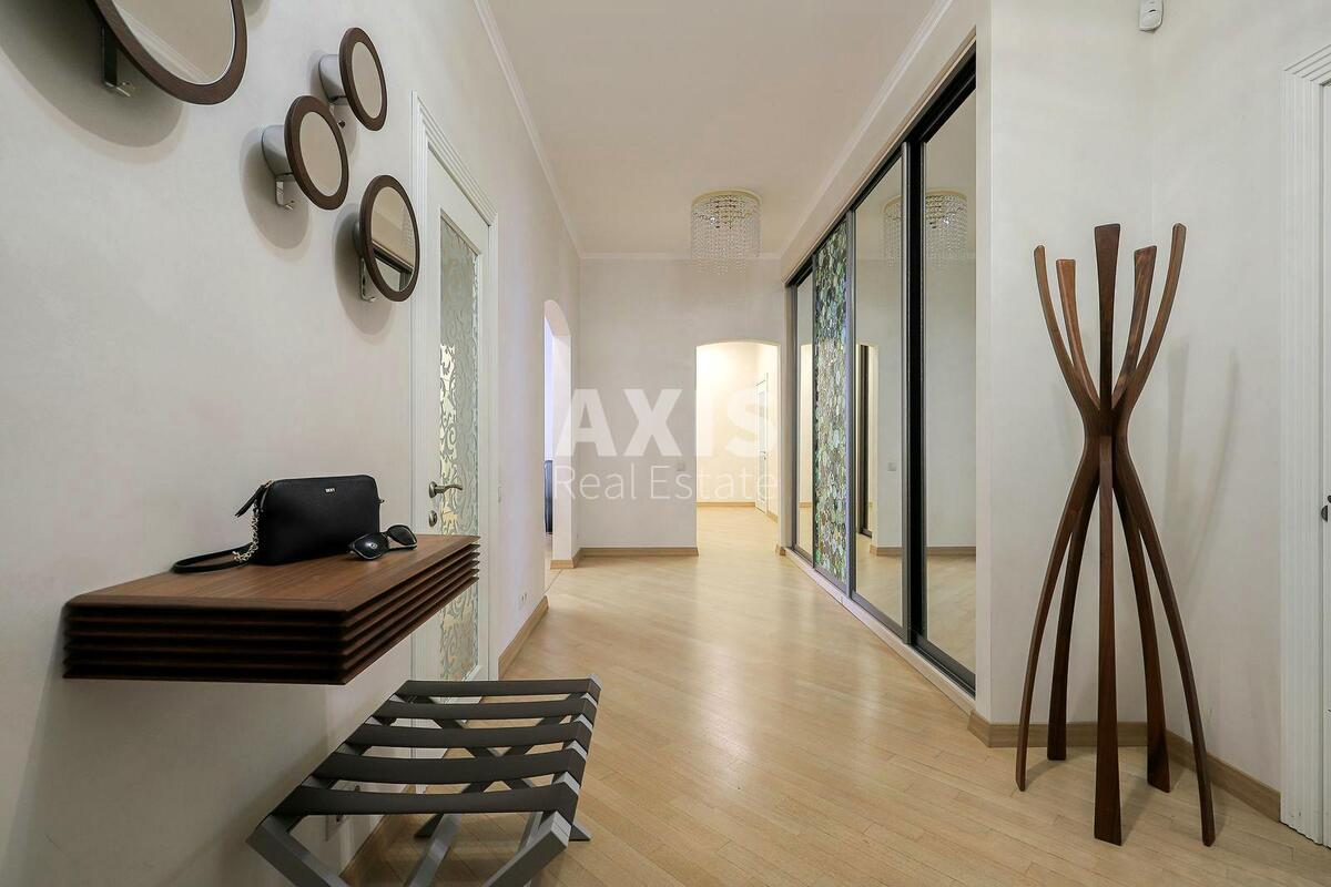 3k apartment vul. Jevgena Konoval'cja 32А594197