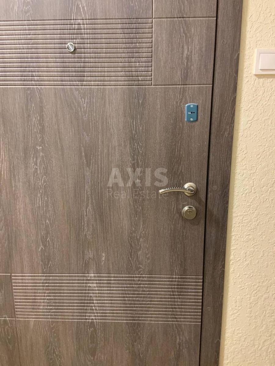 1k apartment vul. Grechka Marshala 10Б7