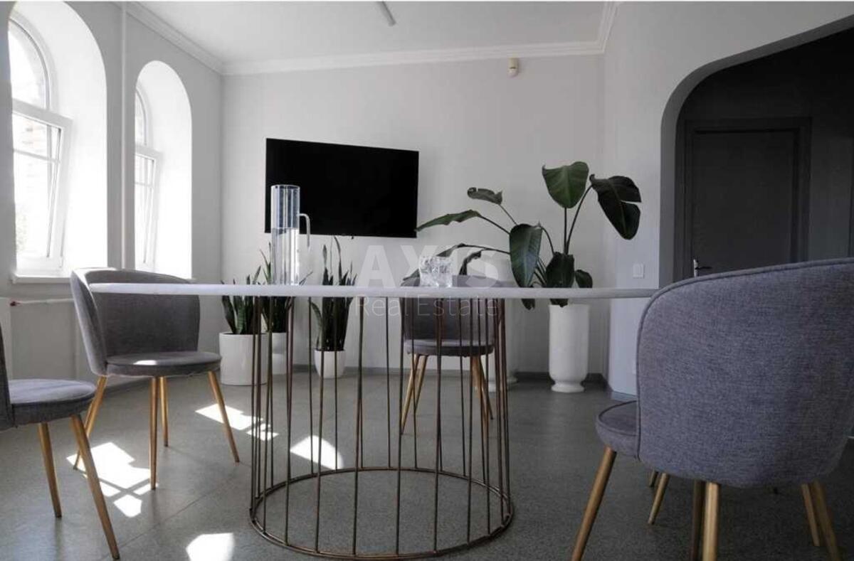 Office vul. Spas'ka 27/16, 90m256604