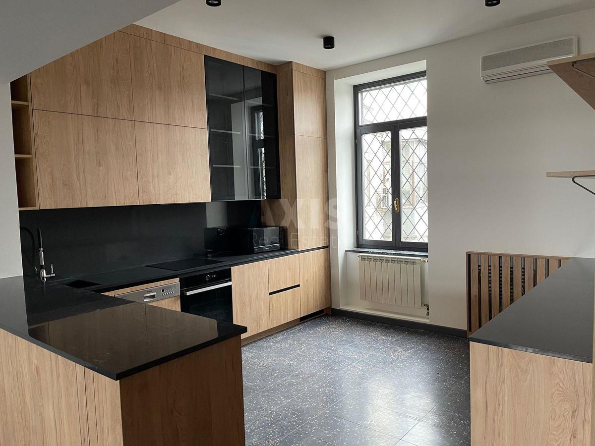 4k apartment vul. Mykil's'ko-Botanichna 141