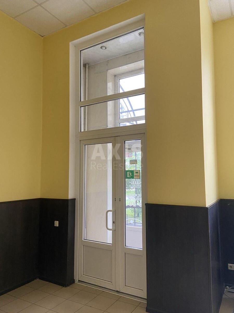Trade object vul. Mykil's'ko-Slobids'ka 2Б, 57m25