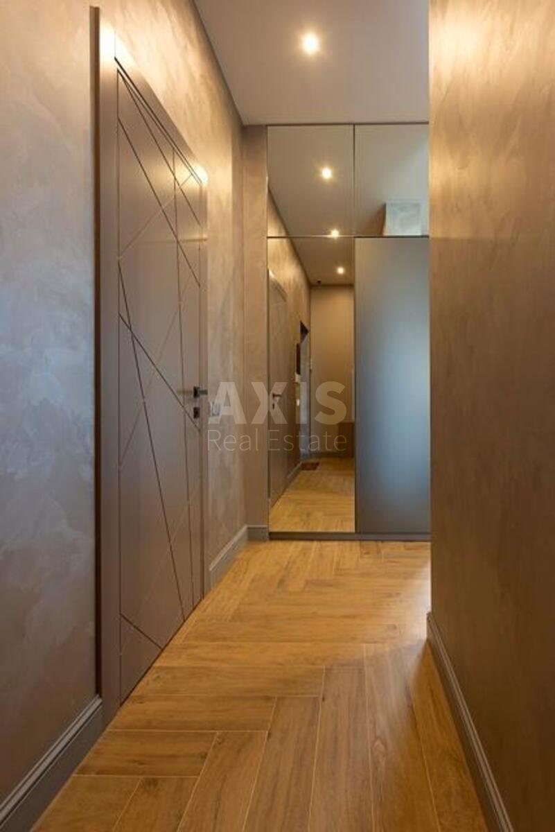 1k apartment pr-t Berestejskij 26637905