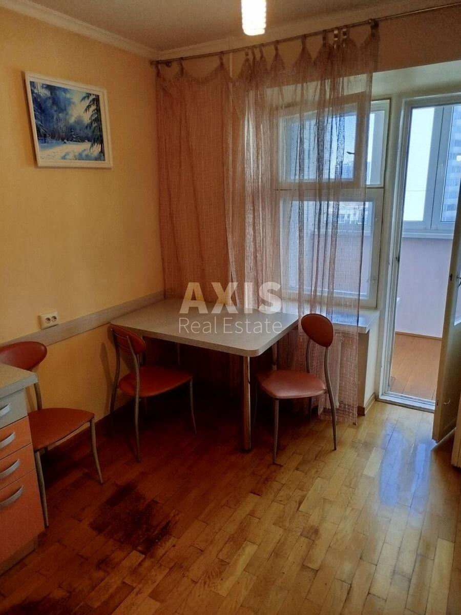 2к квартира ул. Княжий Затон 14Б6