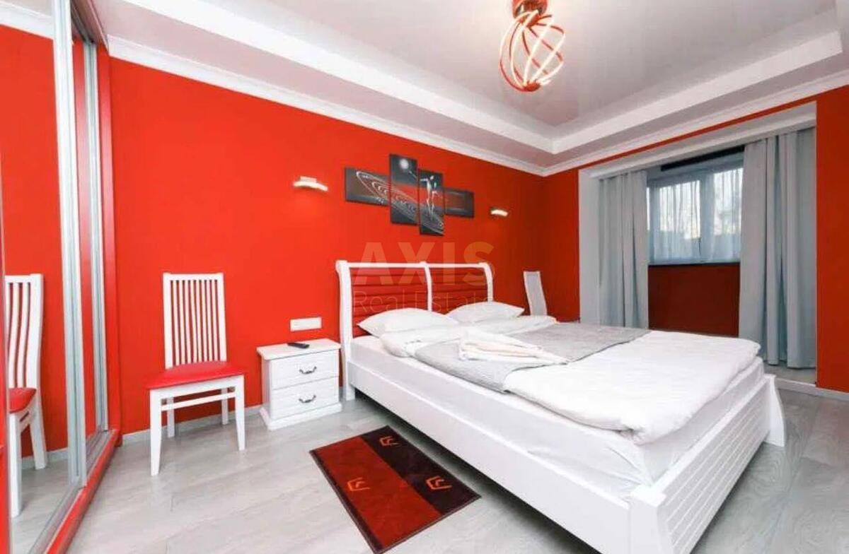 1k apartment bul. Lesi Ukrai'nky 146