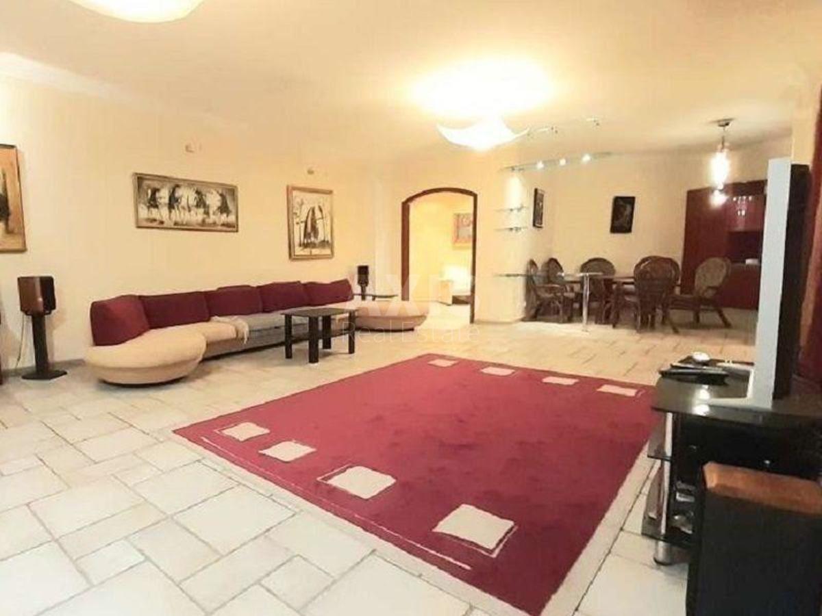 4k apartment bul. Lesi Ukrai'nky 14