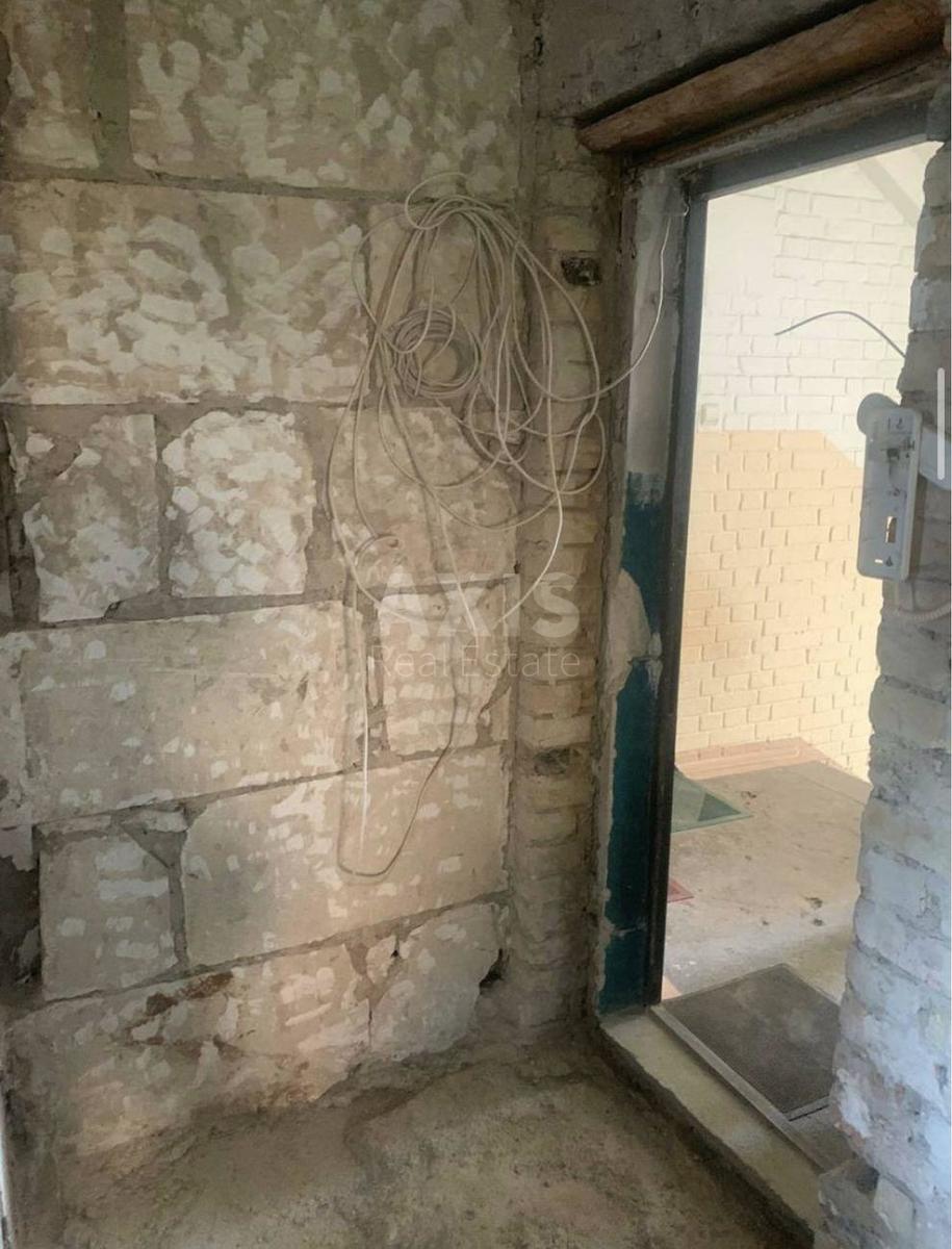 2k apartment vul. Yulia Zdanovska 5/11