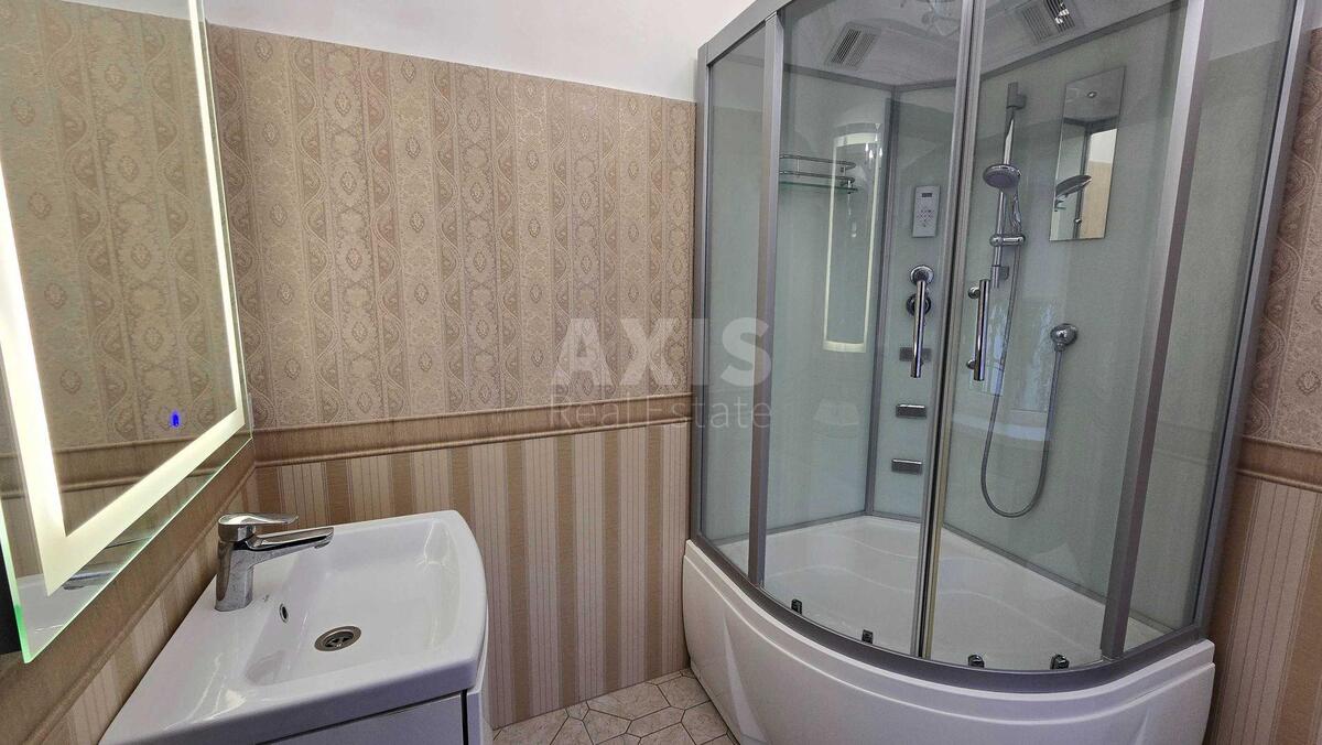 House vul. Kozac'ka, 200m2, Kyiv city624973