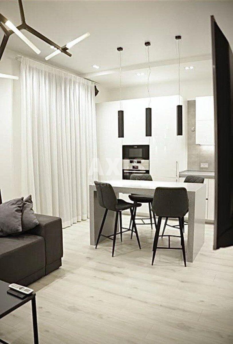 1k apartment vul. Vasylya Tyutyunnyka 28А598030