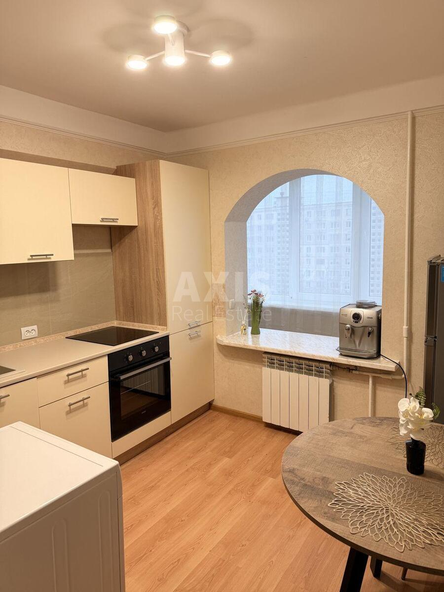 1к квартира пр-т Оболонский 37616700